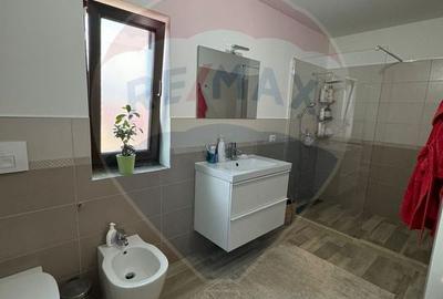 Casa / Vila deosebita in Golesti S+P+1E - 6