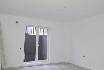 Apartament  cu balcon, demisol – construcție nouă-acces strada principala - 4