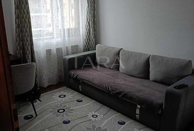 Apartament cu 3 camere de vanzare in Floresti