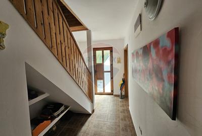 Casă solidă din cărămidă, mobilată, garaj, teren generos – Tarcău - 37