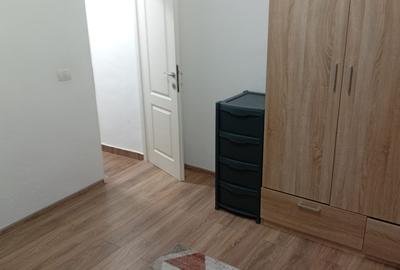 Inchiriez apartament cu 2 camere in zona centrala -langa Unicredit Bank - 10