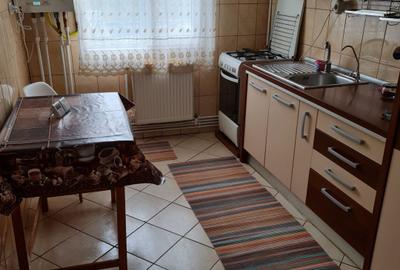 Apartament cu 2 camere decomandat, mobilat în Metalurgie