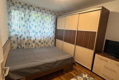 Apartament 2 camere, semidecomandat, 55 mp, centrala proprie, metrou, Pajura - 1