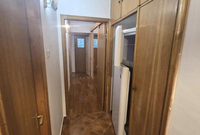 3 camere, decomandat, 2 bai, parcare, metrou Lujererului, tramvai 41,Veteranilor - 9