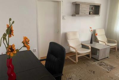 Apartament 2 camere, etajul 3/4, zona Podu Ros - 2