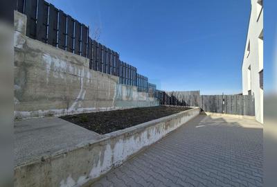 Case cu arhitectura nordica, panouri fotovoltaice, central Dezmir - 10