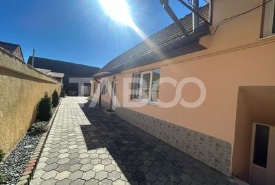 Casa individuala de vanzare mobilata si utilata cu 1204 mp curte - 1