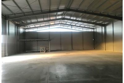 Spațiu industrial, 600 mp în Stupini