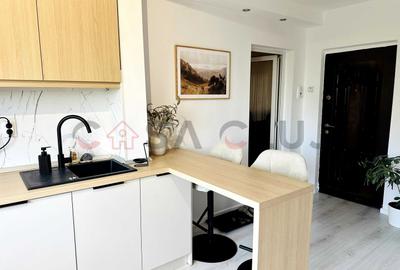 2 camere decomandate, etaj intermediar, la cheie - 3