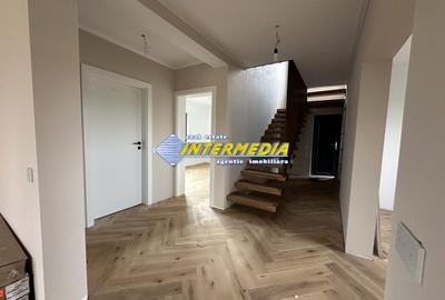 Casa Noua P+1 550 mp teren 3 bai 4 dormitoare Garaj Finisata intern mobila buc - 11