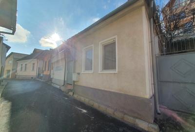 Casa individuala parter, 2 camere, central zona Avram Iancu Brasov - 1