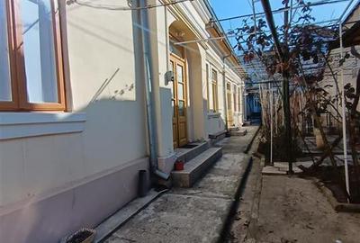 Casa pretabila 2 familii, 6 camere, teren 390 mp, zona Centrala - 1