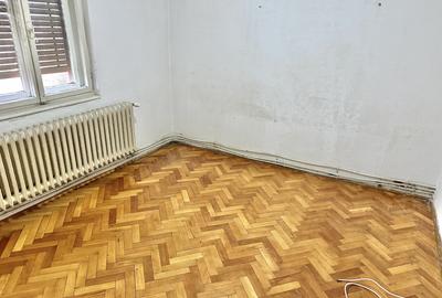 APARTAMENT 2 CAMERE I CETATE ZONA CLOSCA I NERENOVAT I BLOC CARAMIDA I - 4