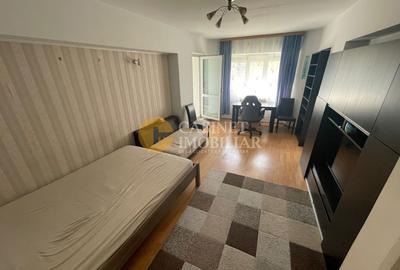 Apartament cu 2 camere decomandat, mobilat în Alexandru cel Bun