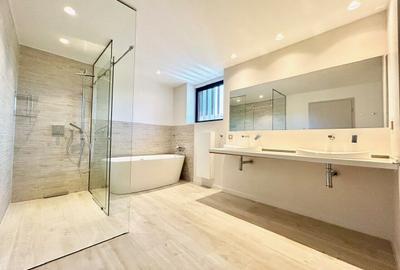 Villa with modern architecture, heated pool, 1000sqm yard, Iancu Nicolae area - 14
