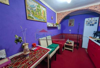 Casa cu 2 camere si terasa mare in centru pe strada Baritiu - 13