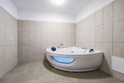 Vila D+P+1E cu 7 camere in Eforie Nord - ideal investiție sau locuința - 14