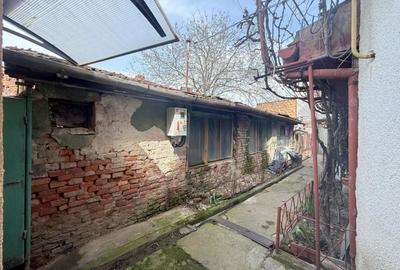 Apartament de vanzare la curte comună, 67,5 mp utili, teren 213 mp - 9