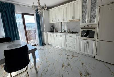 Apartament cu 3 camere decomandat în Independenței