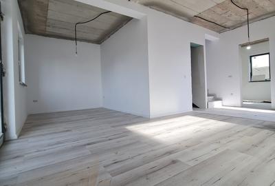 Casă individuală cu 4 camere în Costi