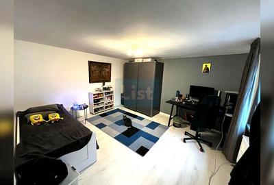 Vânzare apartament la casă cu curte comuna cu garaj. Comision 0! - 3