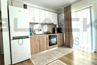 Apartament 3 camere, ultrafinisat, terasa, parcare, Intre Lacuri