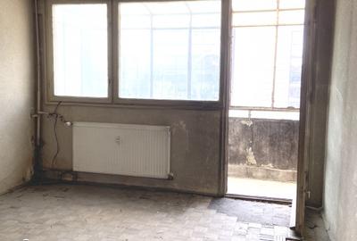 Apartament cu 2 camere decomandat în Eroii Revoluției