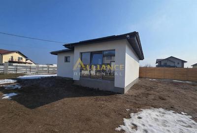 Casă cu 3 camere în Berceni