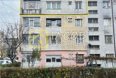 Apartament doua camere, str. Milcov, etajul 3 - 12