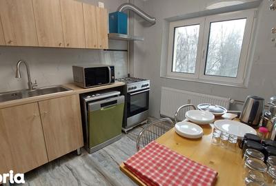 Apartament 2 camere renovat 2022, etaj 2/7, balcon închis,  Metrou Titan 2 min - 6