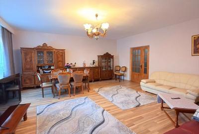 Vilă Spațioasă cu 5 Camere - 360.000 euro- Zona Girocului - 3