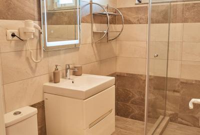 Apartament cu 2 camere de închiriat în Mamaia – Vedere la mare, aproape de Lidl - 8