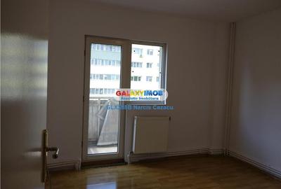 Pantelimon Vanzare apartament 4 camere ,centrala, bloc din 1981 - 1