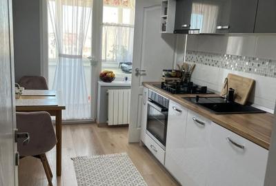 Apartament 3 camere bloc 2005 zona ultracentrala - 1