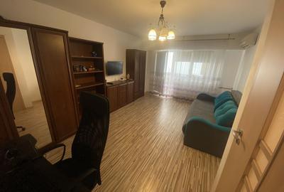 Garsonieră decomandată, mobilată în Vitan