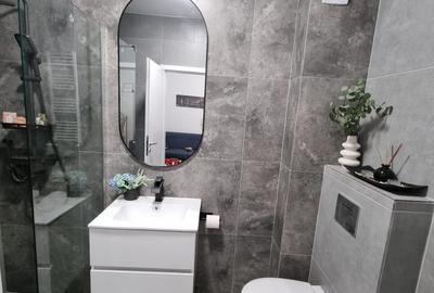 Garsonieră decomandată în Central