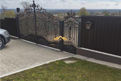 CASA DE VACANTA SI TEREN - 1