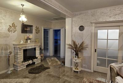 De vazare casa  moderna cu un miniapartament suplimentar la demisol in Hlincea - 2