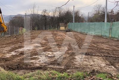 Teren Intravilan de vanzare -Tropinii Rasinari 565 mp - 1