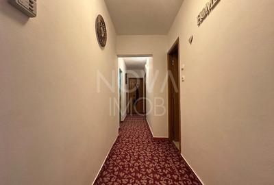 Apartament 3 camere, decomandat - Str. Semaforului - 11