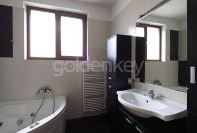 Apartament penthouse cu 4 camere | 24mp terasa - 12