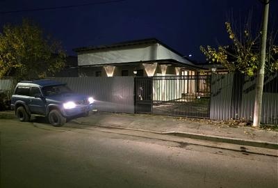 Casă Parter Modernă – Spațiu, Lumină și Curte pentru Familie - 1