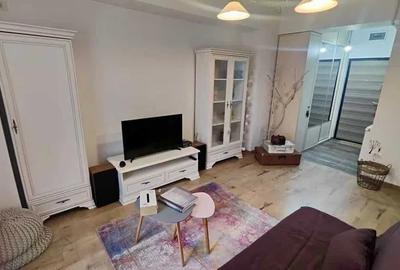 Apartament cu 2 camere decomandat, mobilat în Tomis Nord