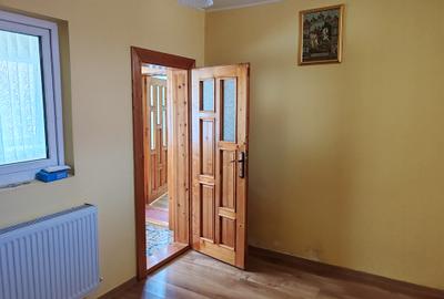 Casa 4 camere libera la vanzare VLADENI - 7