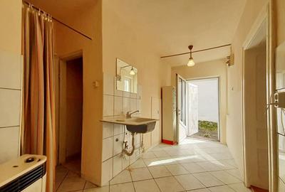 Casa Vanzare Ultracentrala, Multiple Destinatii - 15