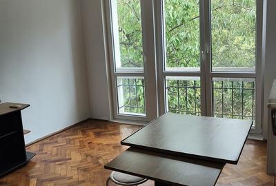 Apartament cu 2 camere semidecomandat în Titan