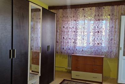 Apartament 50 mp, 2 camere, decomandat, de inchiriat, Podu de fier, Cod 159834 - 1