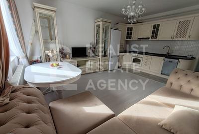 Apartament cu 3 camere decomandat, mobilat în Roșu