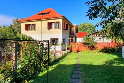 Apartament spatios cu 3 camere pentru rezidenta / investitie , Schei, Brasov