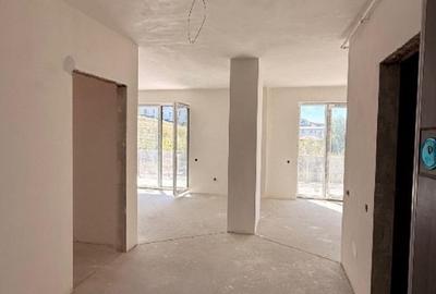 Apartament cu 2 camere decomandat în Florești